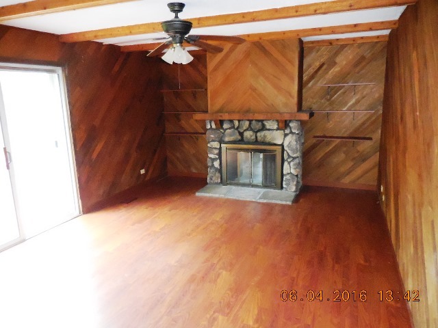 37 Joslyn Dr, Elgin, IL 60120 photo 8