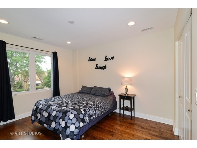 7014 W School St, Chicago, IL 60634 photo 13