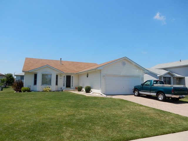 1811 Great Falls Dr, Plainfield, IL 60586 photo 1