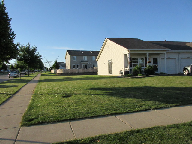 3003 Veronica St, Plano, IL 60545 photo 2