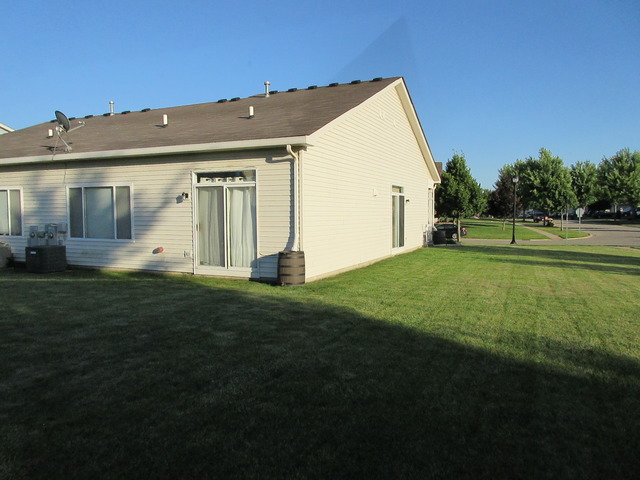 3003 Veronica St, Plano, IL 60545 photo 16
