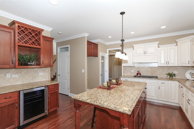 16532 Hidden River Cir, Plainfield, IL 60586 photo 5