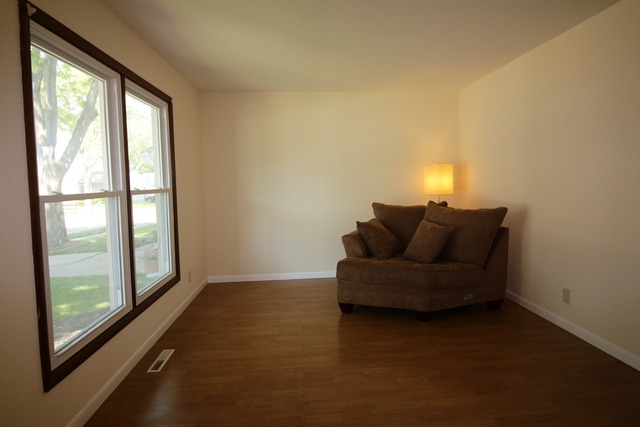 2271 Bittersweet Ct, Aurora, IL 60506 photo 3
