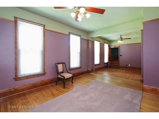 721 N Spring St, Elgin, IL 60120 photo 9
