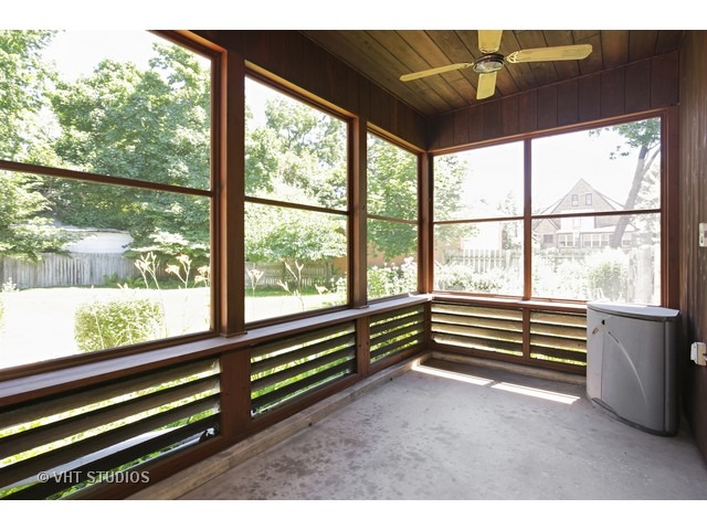 721 N Spring St, Elgin, IL 60120 photo 15