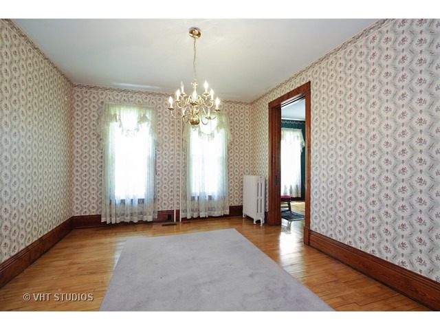 721 N Spring St, Elgin, IL 60120 photo 7