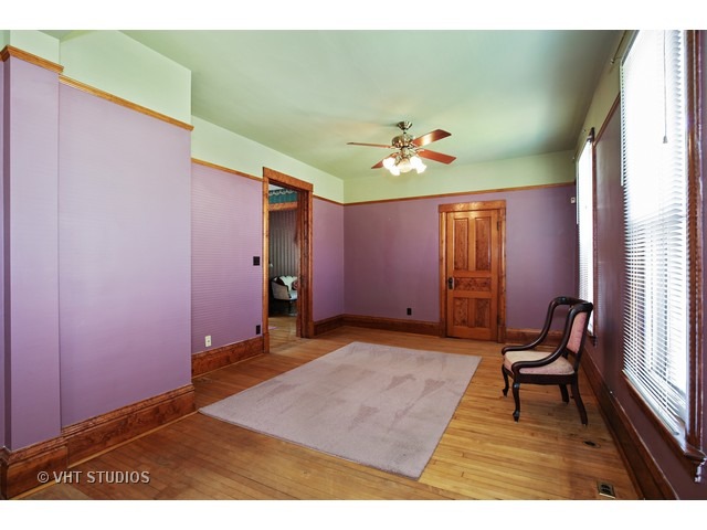 721 N Spring St, Elgin, IL 60120 photo 8