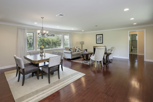 918 Lee Rd, Northbrook, IL 60062 photo 5