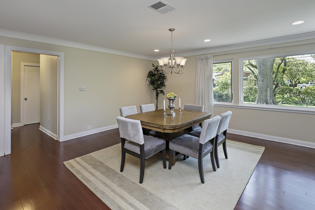 918 Lee Rd, Northbrook, IL 60062 photo 7