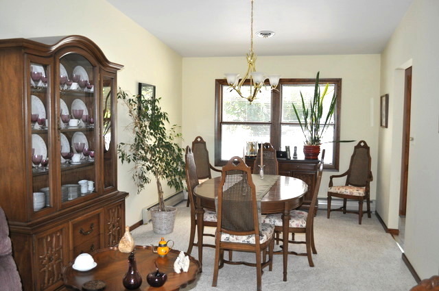 549 Garys Dr, Antioch, IL 60002 photo 4
