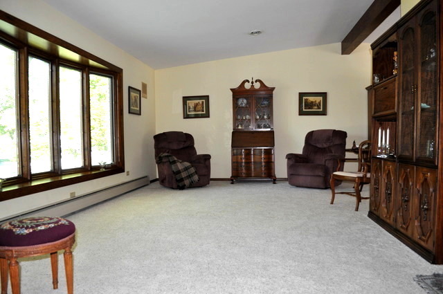 549 Garys Dr, Antioch, IL 60002 photo 3