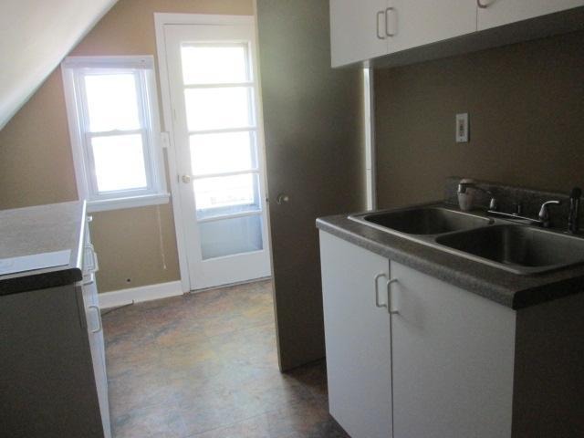 3712 Chicago Rd, Steger, IL 60475 photo 10