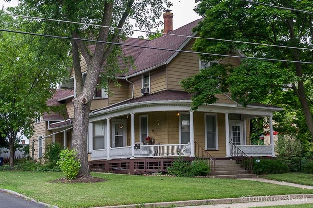 22 N Chapel St, Elgin, IL 60120 photo 1