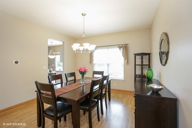 106 Westridge Blvd, Bartlett, IL 60103 photo 10