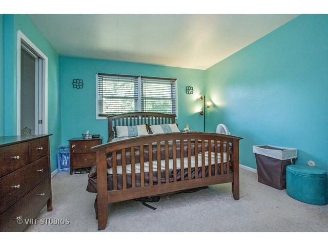 1820 Sheffield Dr, Elgin, IL 60123 photo 6