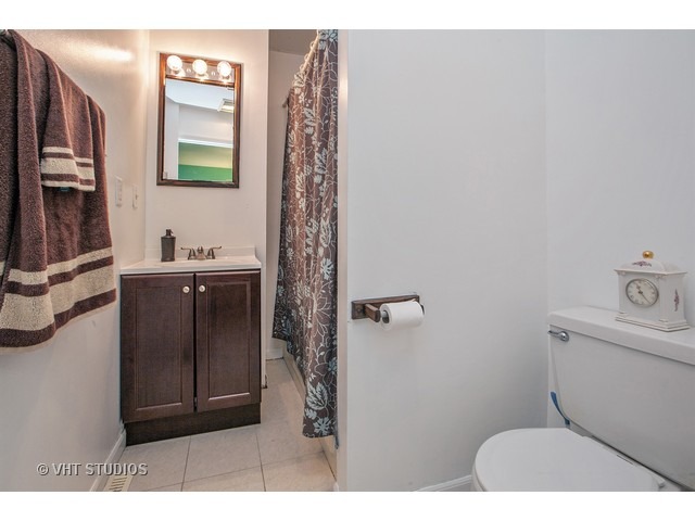 1820 Sheffield Dr, Elgin, IL 60123 photo 9