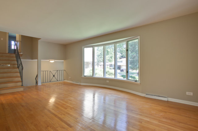 1609 E Cedar Ln, Mount Prospect, IL 60056 photo 6