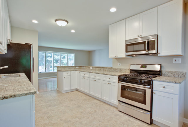 1609 E Cedar Ln, Mount Prospect, IL 60056 photo 10
