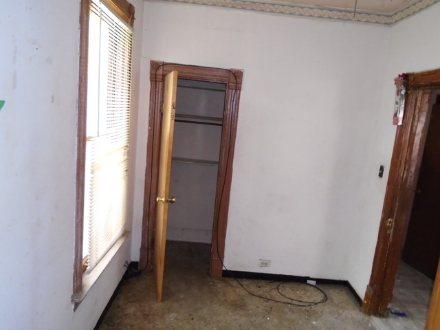 11934 S Lowe Ave, Chicago, IL 60628 photo 9