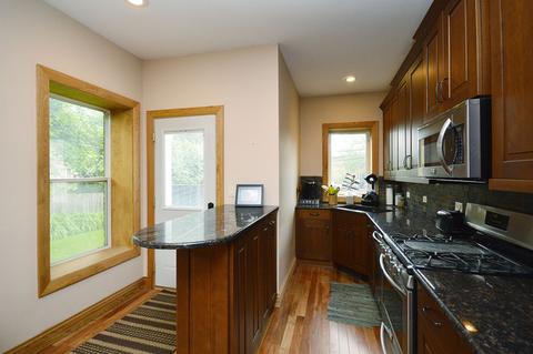 804 E Central Rd, Mount Prospect, IL 60056 photo 9