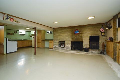 804 E Central Rd, Mount Prospect, IL 60056 photo 6