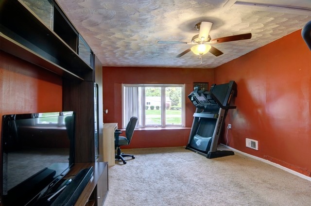 440 Olive St, Hoffman Estates, IL 60169 photo 18