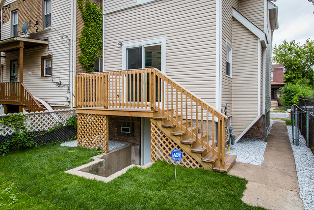 2819 E 76th St, Chicago, IL 60649 photo 21
