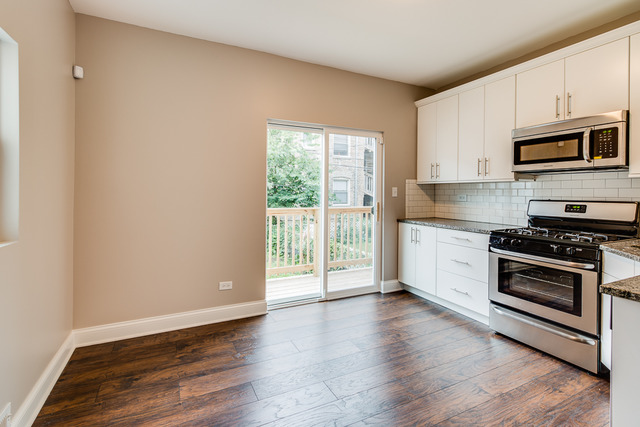 2819 E 76th St, Chicago, IL 60649 photo 7