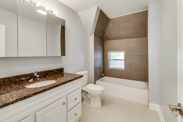 2819 E 76th St, Chicago, IL 60649 photo 13