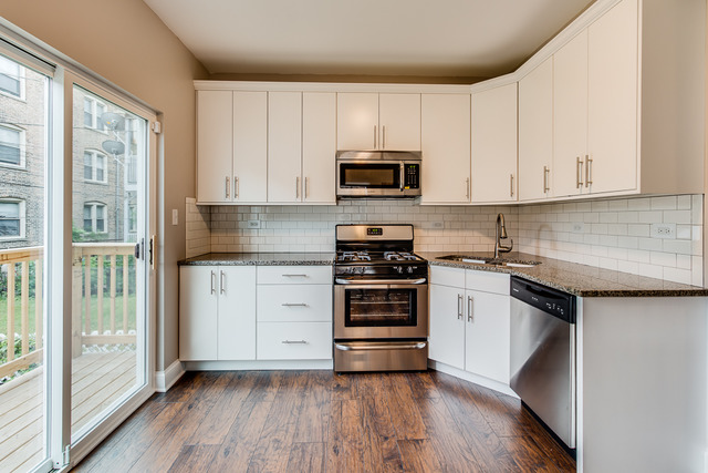 2819 E 76th St, Chicago, IL 60649 photo 9