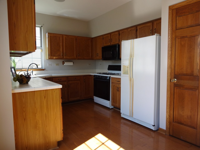 249 Superior Cir, Bartlett, IL 60103 photo 8