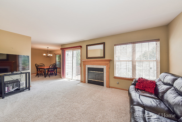 2270 Foxmoor Ln, Aurora, IL 60502 photo 4