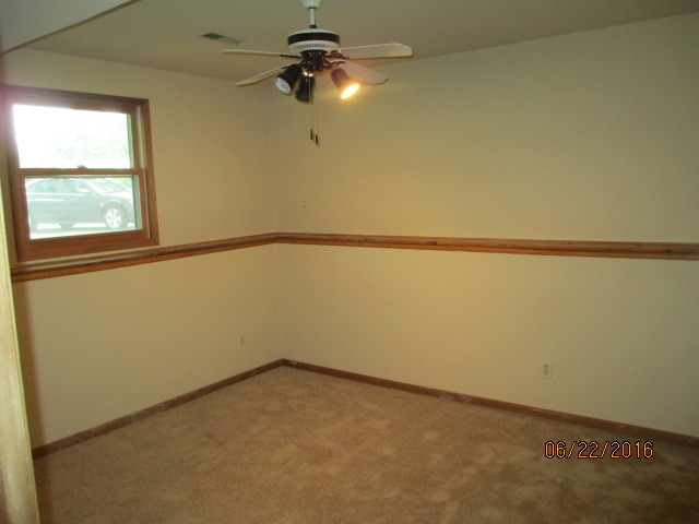 1912 Rogers Ave, Mchenry, IL 60050 photo 14
