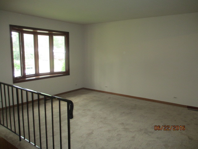 1912 Rogers Ave, Mchenry, IL 60050 photo 3