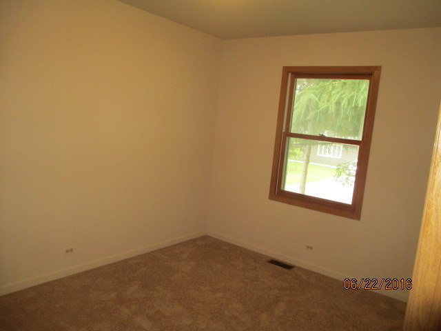 1912 Rogers Ave, Mchenry, IL 60050 photo 12