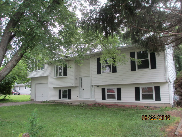 1912 Rogers Ave, Mchenry, IL 60050 photo 1