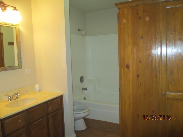 1912 Rogers Ave, Mchenry, IL 60050 photo 15