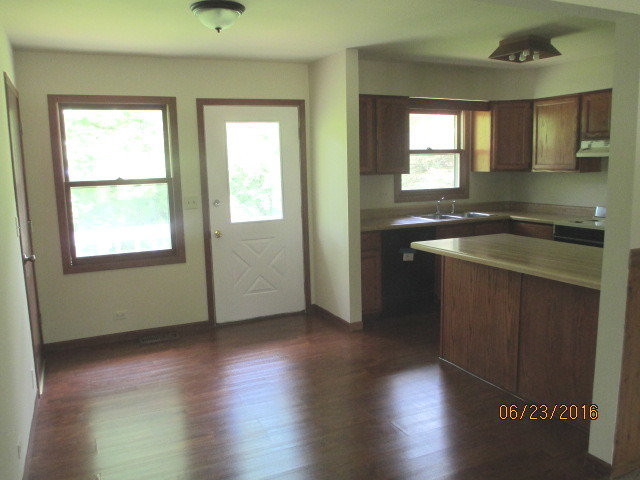 1912 Rogers Ave, Mchenry, IL 60050 photo 5