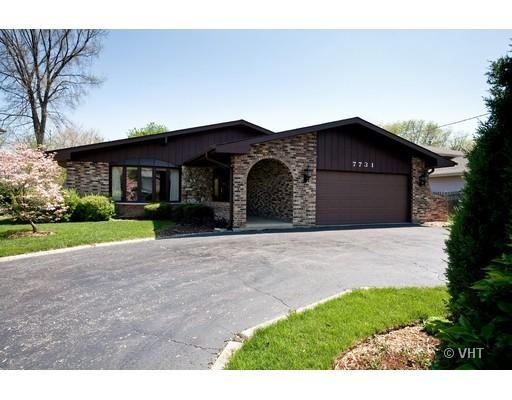 7731 Eleanor Pl, Willowbrook, IL 60527 photo 1