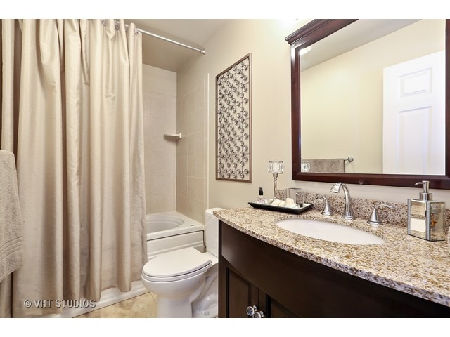 300 E Sheridan Dr, Bartlett, IL 60103 photo 15