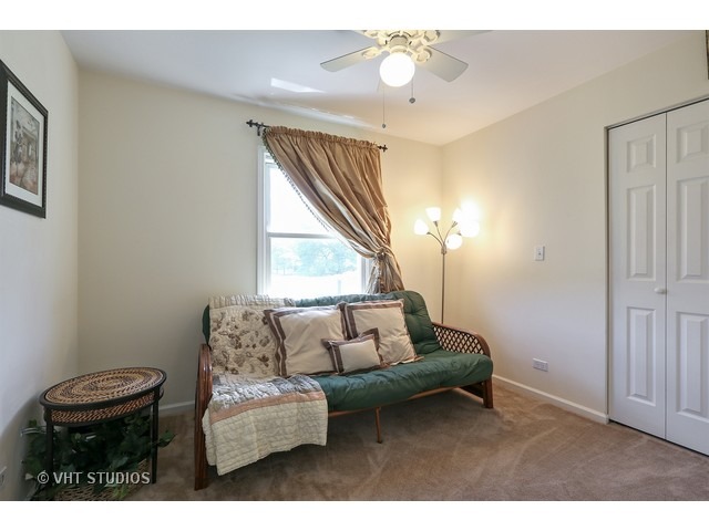 300 E Sheridan Dr, Bartlett, IL 60103 photo 14