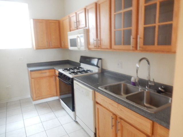 1940 E 72nd Pl #2B, Chicago, IL 60649 photo 6
