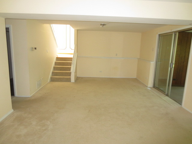 1460 Ashley Rd, Hoffman Estates, IL 60169 photo 14
