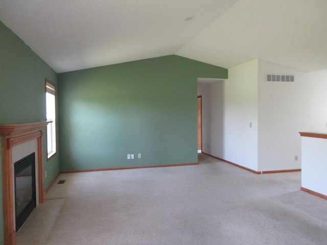 179 Prairie Moon Dr, Davis Junction, IL 61020 photo 4