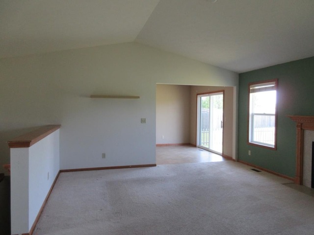 179 Prairie Moon Dr, Davis Junction, IL 61020 photo 5