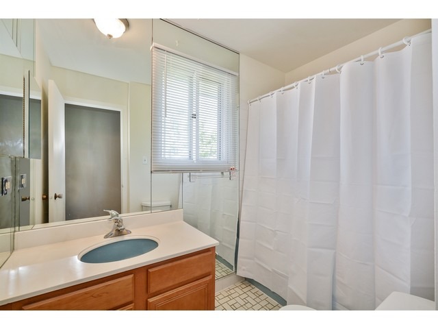 871 Queenswood Ct, Wheaton, IL 60189 photo 12
