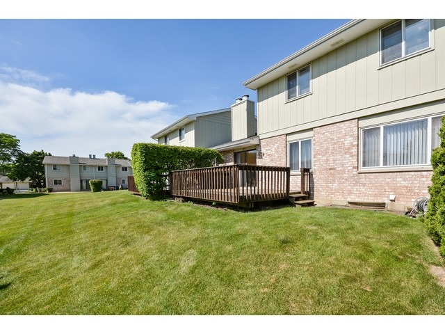 871 Queenswood Ct, Wheaton, IL 60189 photo 15