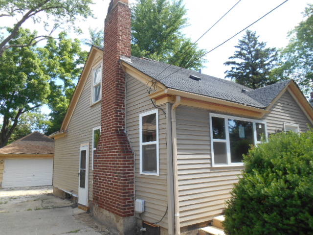 450 Oak St, Elgin, IL 60123 photo 17
