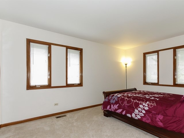 1815 Kevin Ave, Elgin, IL 60123 photo 16