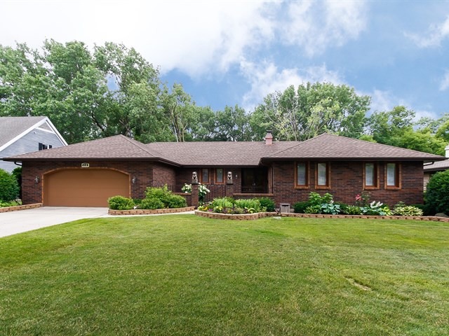 1815 Kevin Ave, Elgin, IL 60123 photo 1